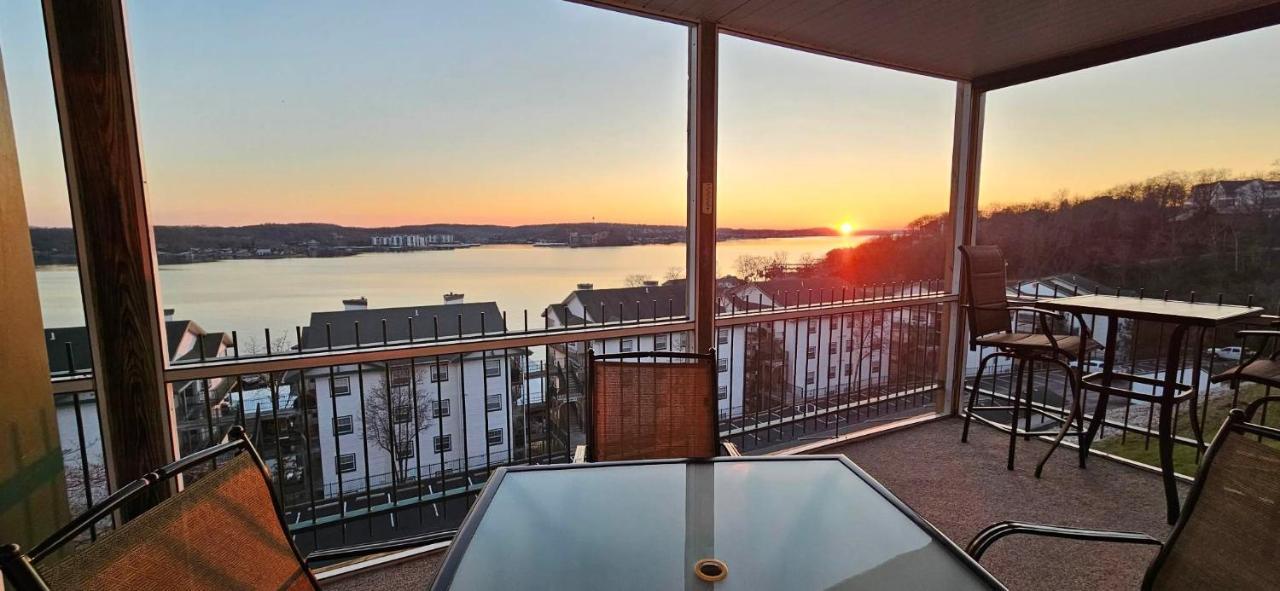 Gourgeous Lake Views, Amazing Susets, On Main Channel Lake Ozark Eksteriør bilde